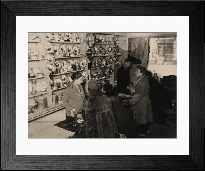Framed Print : Preview before the auction of the properties of the Romanov Tsar family, Moscow, 1927 Framed Print : Preview before the auction of the properties of the Romanov Tsar family, Moscow, 1927