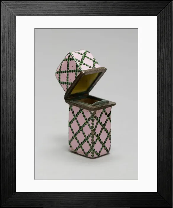 Framed Print : Box, South Staffordshire, c. 1775. Creator: Staffordshire Potteries Framed Print : Box, South Staffordshire, c. 1775. Creator: Staffordshire Potteries