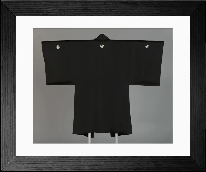 Framed Print : Mans Haori, Japan, late Edo period (1789-1868) / Meiji period (1868-1912), 19th century Framed Print : Mans Haori, Japan, late Edo period (1789-1868) / Meiji period (1868-1912), 19th century