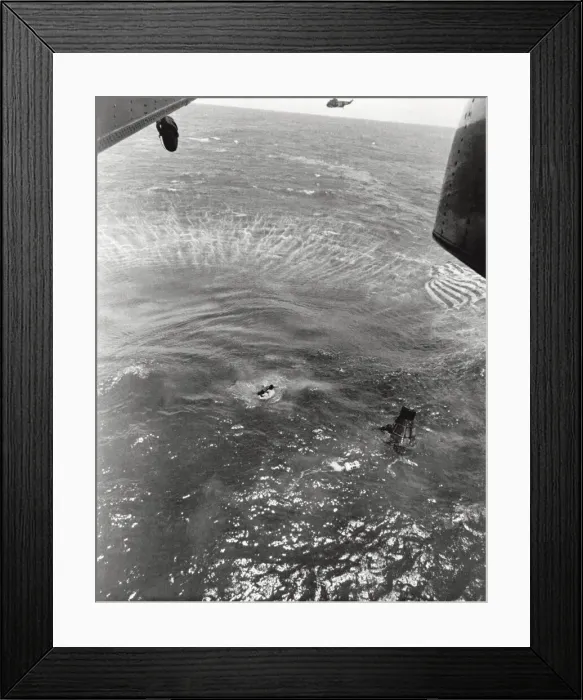 Framed Print : Navy frogmen swim to spacecraft to begin retrieval, Pacific Ocean, 1963. Creator: NASA Framed Print : Navy frogmen swim to spacecraft to begin retrieval, Pacific Ocean, 1963. Creator: NASA