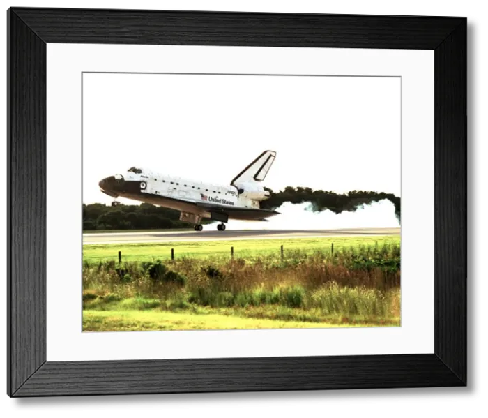 Framed Print : STS-86 landing, Florida, USA, October 6, 1997. Creator: NASA Framed Print : STS-86 landing, Florida, USA, October 6, 1997. Creator: NASA