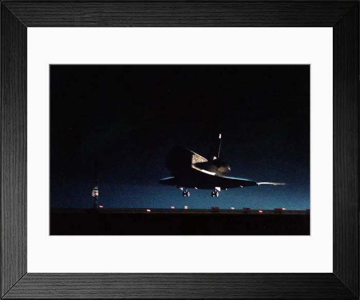 Framed Print : STS-88 landing, Florida, USA, December 15, 1998. Creator: NASA Framed Print : STS-88 landing, Florida, USA, December 15, 1998. Creator: NASA