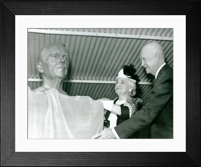 Framed Print : Eisenhower unveils Marshall bust, USA, September 8, 1960. Creator: NASA Framed Print : Eisenhower unveils Marshall bust, USA, September 8, 1960. Creator: NASA