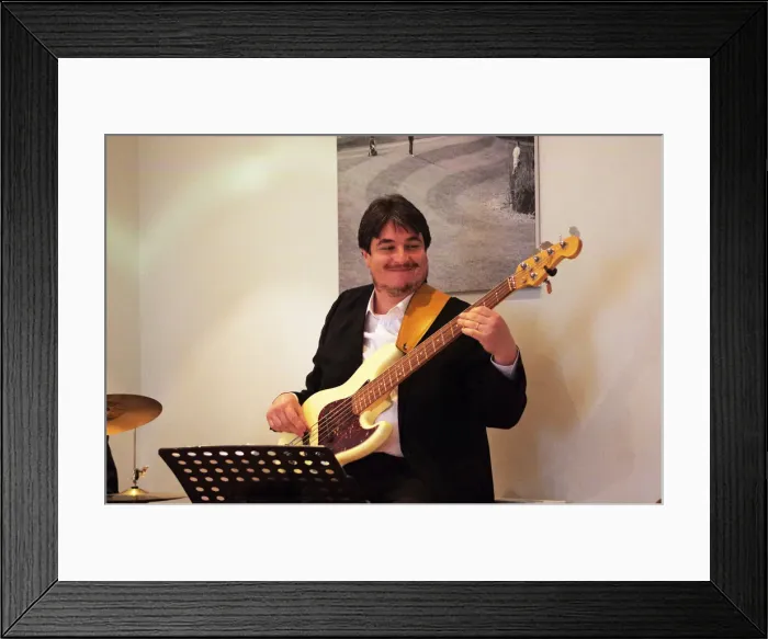 Framed Print : Dave Hanratty, The Pete Allen Band, Deanwood Park Golf Club, Newbury, Berks, 10th Oct Framed Print : Dave Hanratty, The Pete Allen Band, Deanwood Park Golf Club, Newbury, Berks, 10th Oct