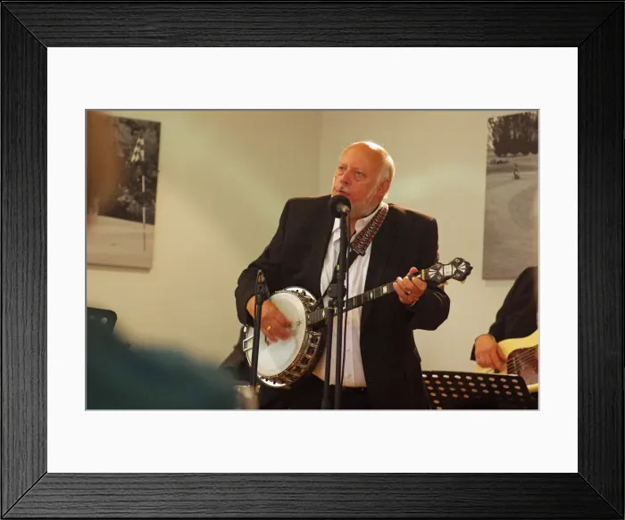 Framed Print : Pete Allen, The Pete Allen Band, Deanwood Park Golf Club, Newbury, Berks, 10th Oct. 2021 Framed Print : Pete Allen, The Pete Allen Band, Deanwood Park Golf Club, Newbury, Berks, 10th Oct. 2021