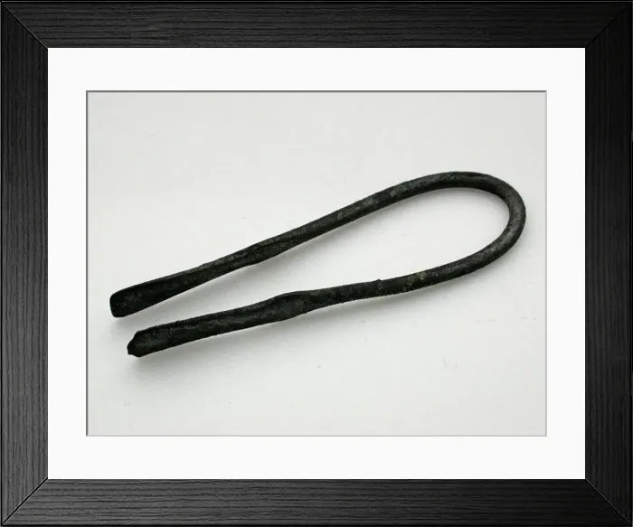 Framed Print : Tweezers, Egypt, New Kingdom, Dynasty 18 (about 1550-1295 BCE). Creator: Unknown Framed Print : Tweezers, Egypt, New Kingdom, Dynasty 18 (about 1550-1295 BCE). Creator: Unknown