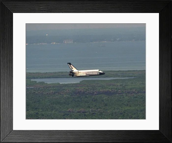 Framed Print : STS-90 Landing, Florida, USA, 1998. Creator: NASA Framed Print : STS-90 Landing, Florida, USA, 1998. Creator: NASA