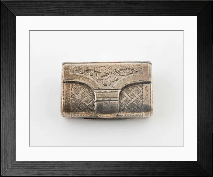 Framed Print : Purse-Shaped Vinaigrette, Birmingham, 1816 / 17. Creator: T. Simpson and Son Framed Print : Purse-Shaped Vinaigrette, Birmingham, 1816 / 17. Creator: T. Simpson and Son