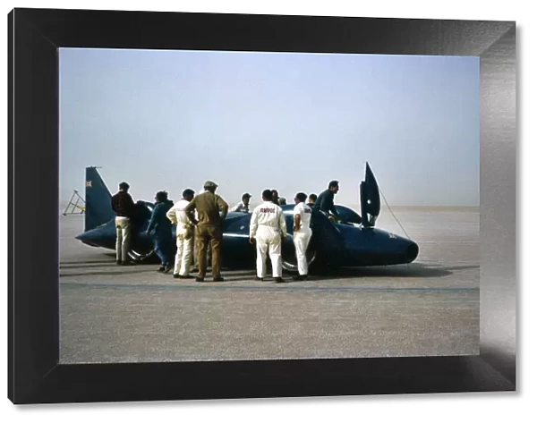 Bluebird CN7, Donald Campbell and support crew, Lake Eyre, Australia, 1964