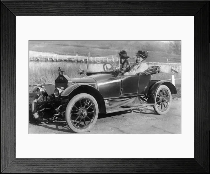 Framed Print : 1914 Singer 12hp tourer. Creator: Unknown Framed Print : 1914 Singer 12hp tourer. Creator: Unknown