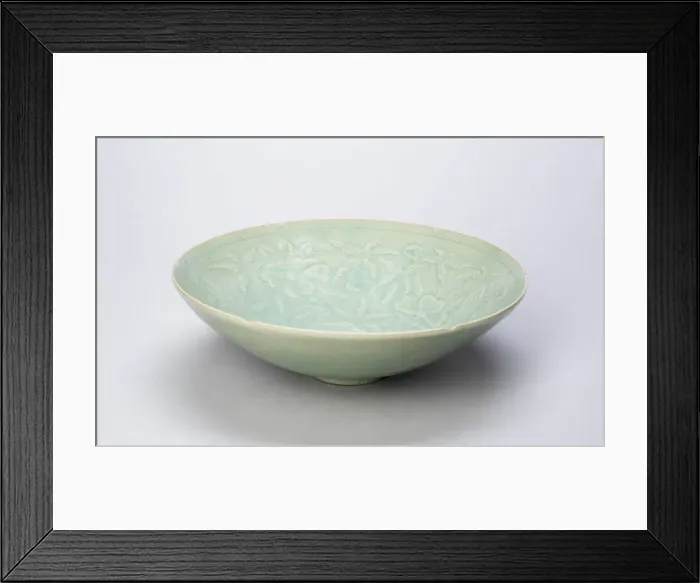 Framed Print : Lobed Bowl with Hibiscus and Floral Medallion, South Korea, Goryeo dynasty (918-1392) Framed Print : Lobed Bowl with Hibiscus and Floral Medallion, South Korea, Goryeo dynasty (918-1392)