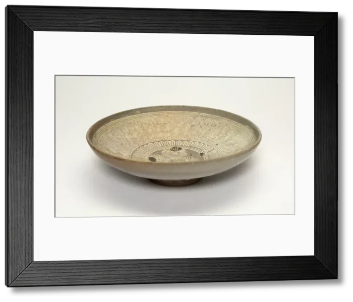 Framed Print : Bowl with Chrysanthemum Flower Heads, Korea, Joeson dynasty (1392-1910), 15th century Framed Print : Bowl with Chrysanthemum Flower Heads, Korea, Joeson dynasty (1392-1910), 15th century