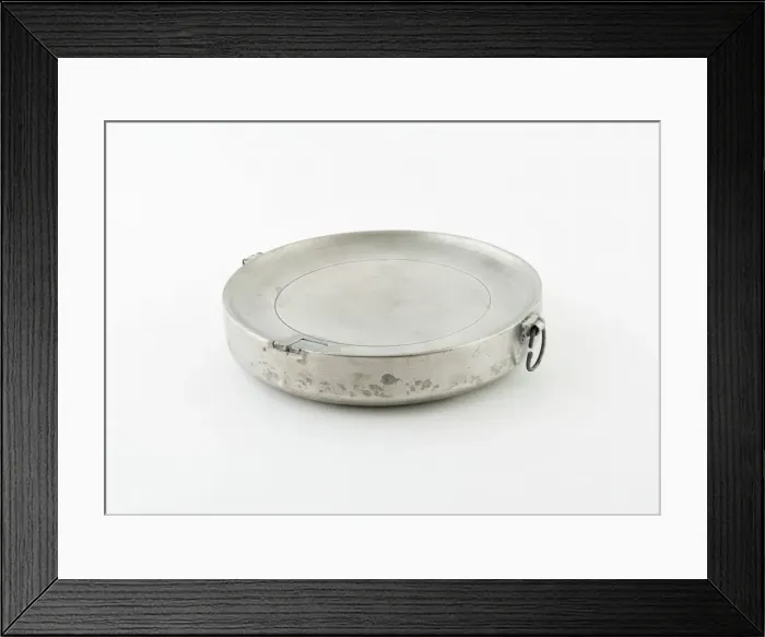 Framed Print : Hot Water Dish, London, c. 1800. Creator: Carpenter and Hamberger Framed Print : Hot Water Dish, London, c. 1800. Creator: Carpenter and Hamberger