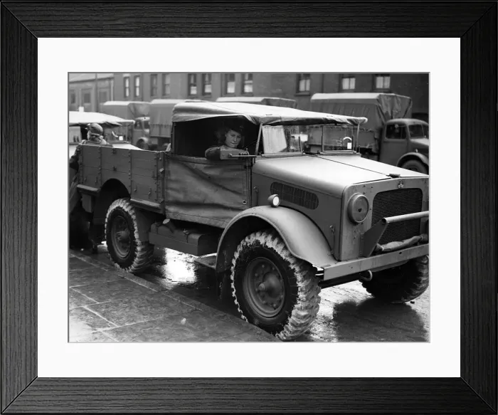 Framed Print : 1939 Bedford MWD lorry. Creator: Unknown Framed Print : 1939 Bedford MWD lorry. Creator: Unknown