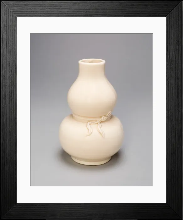 Framed Print : Gourd-Shaped Vase with Encircling and Twisted... Ming dynasty or Qing dynasty
