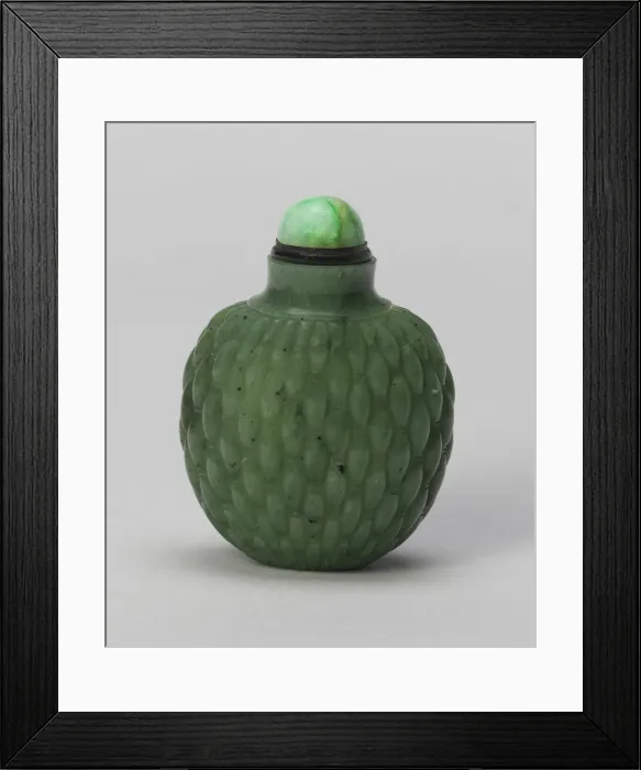 Framed Print : Spade-Shaped Snuff Bottle with Basketweave Patterns, Qing dynasty (1644-1911), 1770-1850 Framed Print : Spade-Shaped Snuff Bottle with Basketweave Patterns, Qing dynasty (1644-1911), 1770-1850