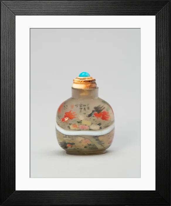 Framed Print : Snuff Bottle with Bug-Eyed Long-Tailed Fish and Fronds, Qing dynasty (1644-1911) Framed Print : Snuff Bottle with Bug-Eyed Long-Tailed Fish and Fronds, Qing dynasty (1644-1911)