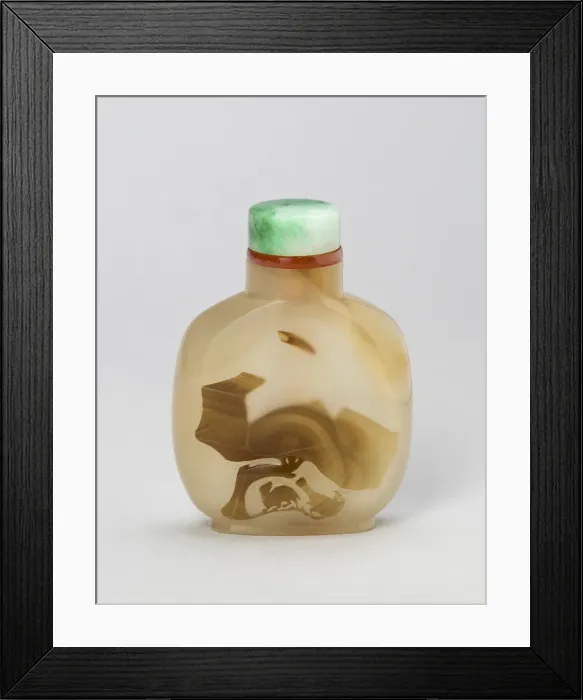Framed Print : Snuff Bottle with a Hawk and a Bear beneath a Tree, Qing dynasty (1644-1911), 1820-1880 Framed Print : Snuff Bottle with a Hawk and a Bear beneath a Tree, Qing dynasty (1644-1911), 1820-1880
