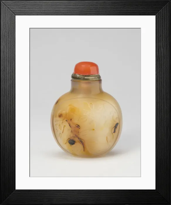 Framed Print : Snuff Bottle with Panels of Gourds, Qing dynasty (1644-1911), 1770-1850. Creator: Unknown Framed Print : Snuff Bottle with Panels of Gourds, Qing dynasty (1644-1911), 1770-1850. Creator: Unknown