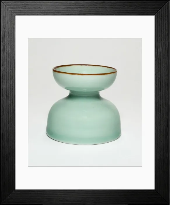 Framed Print : Waisted Water Bottle, Qing dynasty (1644-1911), 18th / 19th century. Creator: Unknown Framed Print : Waisted Water Bottle, Qing dynasty (1644-1911), 18th / 19th century. Creator: Unknown