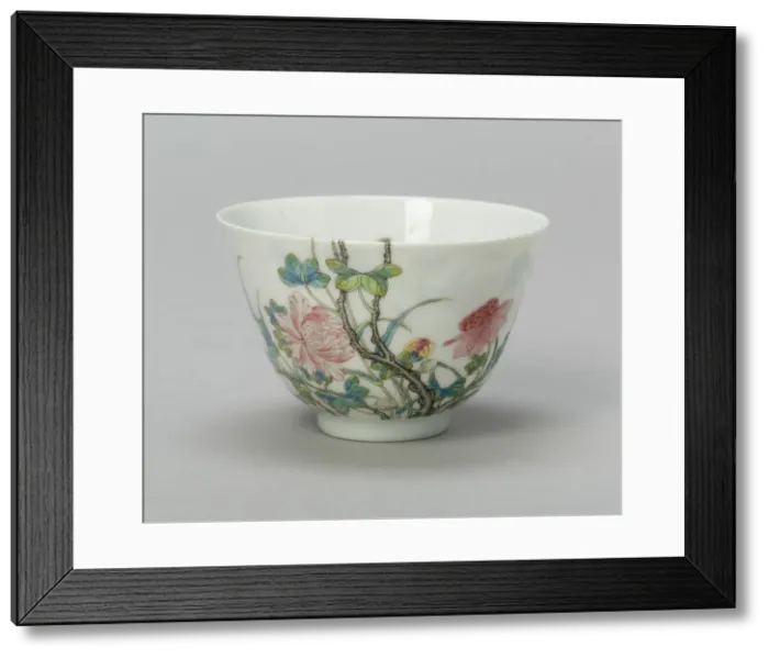Framed Print : Teabowl with Mufurong (Hibiscus) and Dragonfly, Qing dynasty, Yongzheng reign (1723-1735) Framed Print : Teabowl with Mufurong (Hibiscus) and Dragonfly, Qing dynasty, Yongzheng reign (1723-1735)