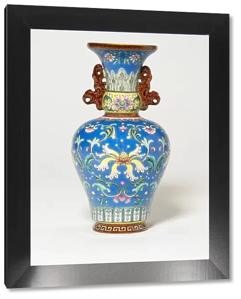 Vase with Two Tiger-Shaped Handles, Qing dynasty, Qianlong reign mark and period