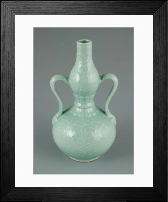 Framed Print : Double-Gourd Vase with Incurved Loop Handles, Qing dynasty, Yongzheng period (1723-1735) Framed Print : Double-Gourd Vase with Incurved Loop Handles, Qing dynasty, Yongzheng period (1723-1735)