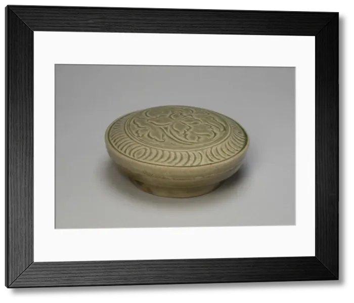 Framed Print : Covered Box with Peony Blossom, Tang dynasty (618-907), 9th century. Creator: Unknown Framed Print : Covered Box with Peony Blossom, Tang dynasty (618-907), 9th century. Creator: Unknown