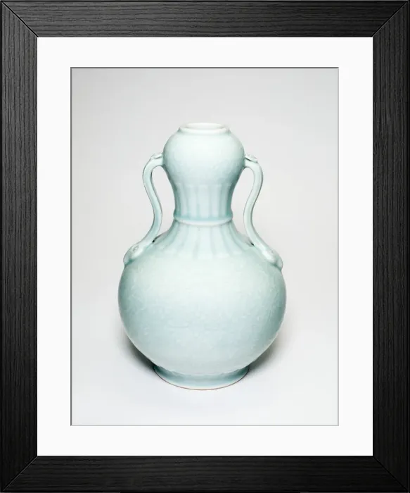 Framed Print : Celadon-glazed lotus vase (shoudaier huluping), Qing dynasty, Qianlong reign mark Framed Print : Celadon-glazed lotus vase (shoudaier huluping), Qing dynasty, Qianlong reign mark