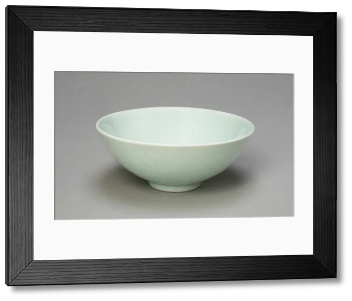Framed Print : Bowl with Blossoms and Radiating Petals, Qing dynasty (1644-1911) Framed Print : Bowl with Blossoms and Radiating Petals, Qing dynasty (1644-1911)