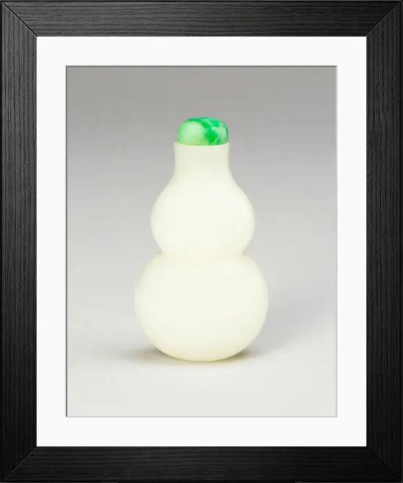 Framed Print : Gourd-Shaped Snuff Bottle, Qing dynasty (1644-1911), 1740-1800. Creator: Unknown Framed Print : Gourd-Shaped Snuff Bottle, Qing dynasty (1644-1911), 1740-1800. Creator: Unknown