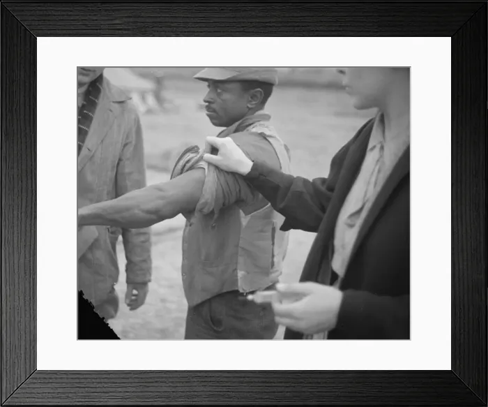 Framed Print : Vaccination in the camp for Negro flood refugees at Marianna, Arkansas, 1937. Creator: Walker Evans Framed Print : Vaccination in the camp for Negro flood refugees at Marianna, Arkansas, 1937. Creator: Walker Evans