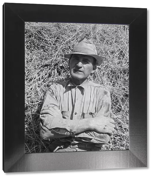 E. E. Botner, FSA borrower, Nyssa Heights, Malheur County, Oregon, 1939. Creator: Dorothea Lange