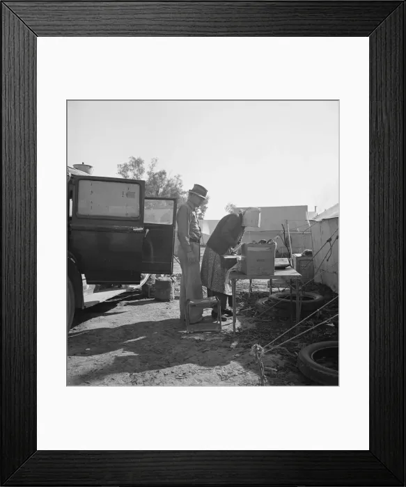 Framed Print : In a carrot pullers camp near Holtville, Imperial Valley, California, 1939. Creator: Dorothea Lange Framed Print : In a carrot pullers camp near Holtville, Imperial Valley, California, 1939. Creator: Dorothea Lange