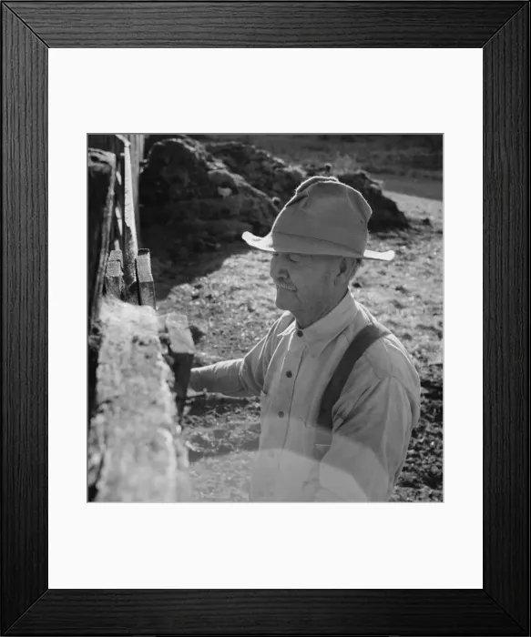 Framed Print : Untitled, between 1935 and 1942. Creator: Dorothea Lange Framed Print : Untitled, between 1935 and 1942. Creator: Dorothea Lange
