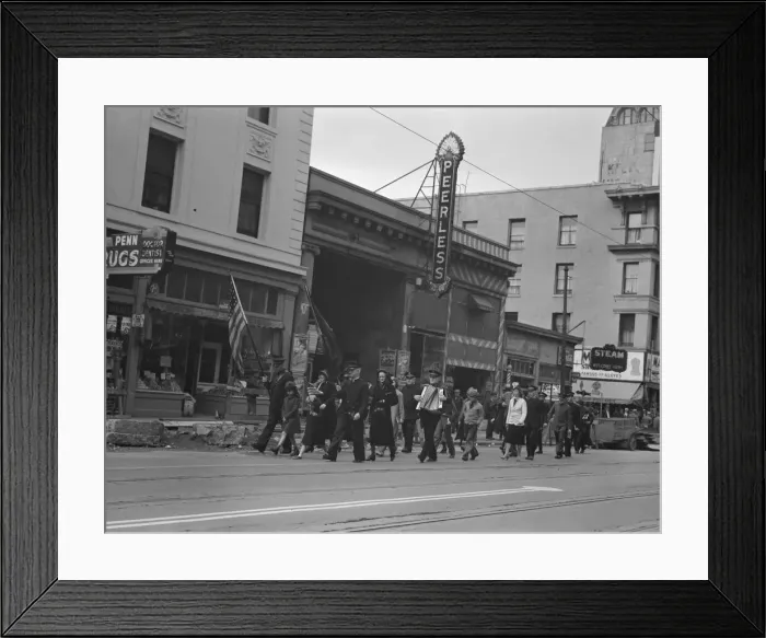 Framed Print : Returning to headquarters... Salvation Army, San Francisco, California, 1939. Creator: Dorothea Lange Framed Print : Returning to headquarters... Salvation Army, San Francisco, California, 1939. Creator: Dorothea Lange