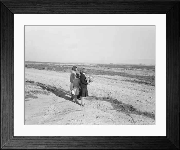 Framed Print : Four of the seven Browning children wait for the school bus... Dead Ox Flat, Oregon, 1939. Creator: Dorothea Lange Framed Print : Four of the seven Browning children wait for the school bus... Dead Ox Flat, Oregon, 1939. Creator: Dorothea Lange