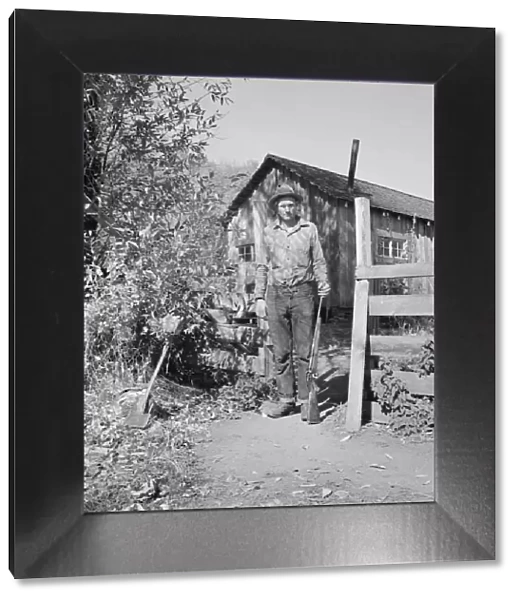 Roy Carlock, member of Ola self-help sawmill co-op... Gem County, Idaho, 1939. Creator: Dorothea Lange