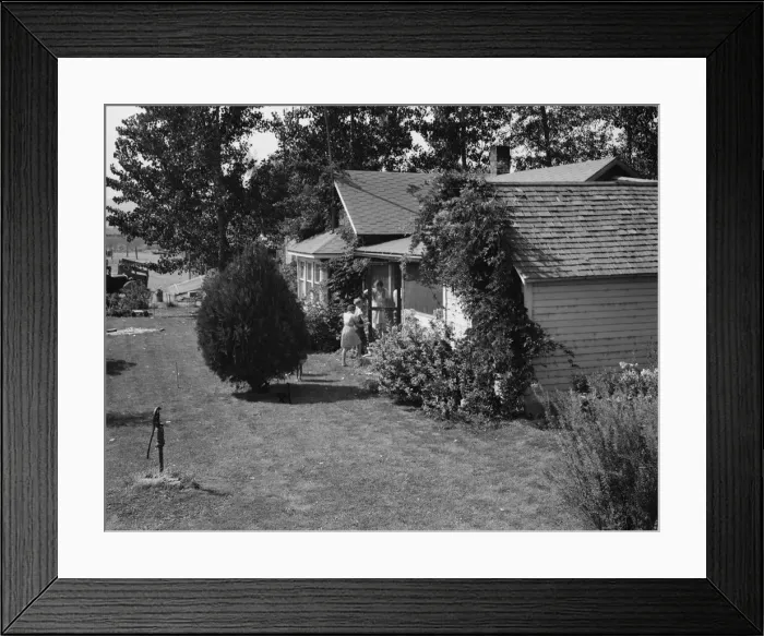 Framed Print : Possibly: near Wapato, Yakima Valley, Washington, 1939. Creator: Dorothea Lange Framed Print : Possibly: near Wapato, Yakima Valley, Washington, 1939. Creator: Dorothea Lange