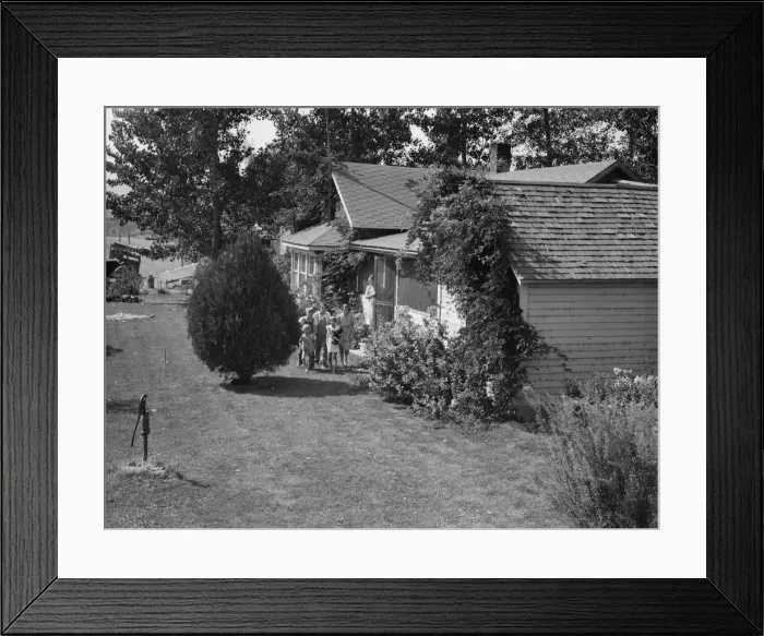 Framed Print : Possibly: Washington, Yakima Valley, near Wapato, 1939. Creator: Dorothea Lange Framed Print : Possibly: Washington, Yakima Valley, near Wapato, 1939. Creator: Dorothea Lange
