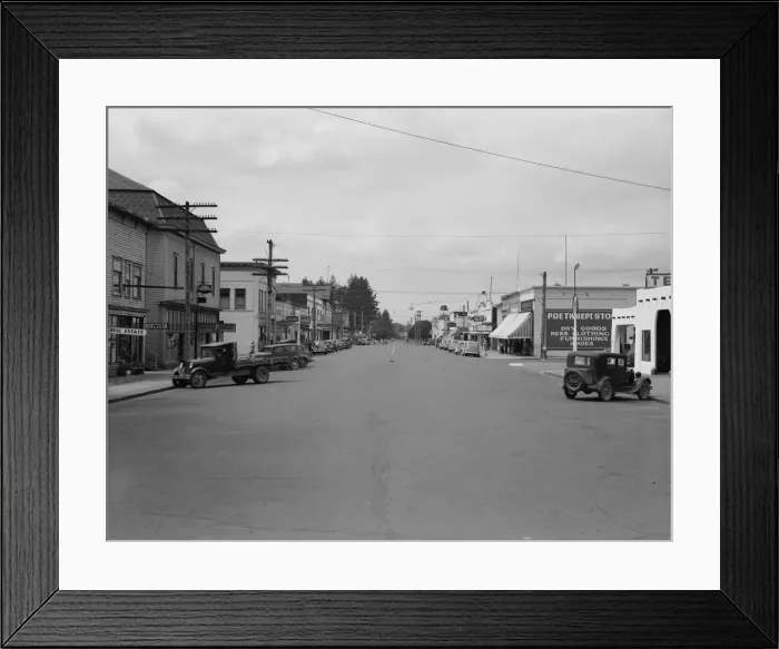 Framed Print : On U. S. 410, Elma, Grays Harbor County, Western Washington, 1939. Creator: Dorothea Lange Framed Print : On U. S. 410, Elma, Grays Harbor County, Western Washington, 1939. Creator: Dorothea Lange