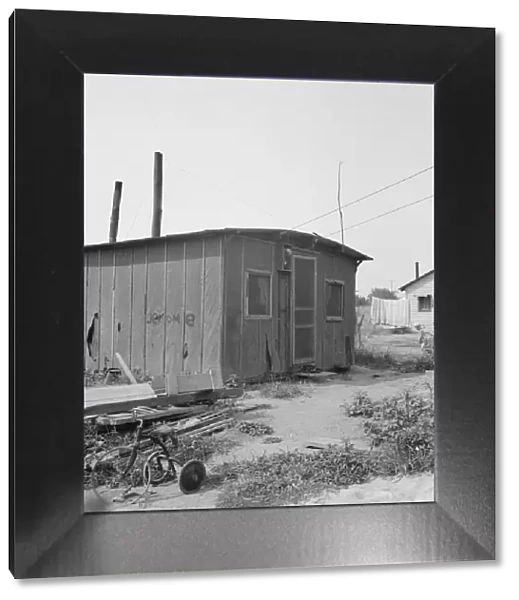 Close-up of present dwelling from which family will move into... near Yakima, Washington, 1939. Creator: Dorothea Lange