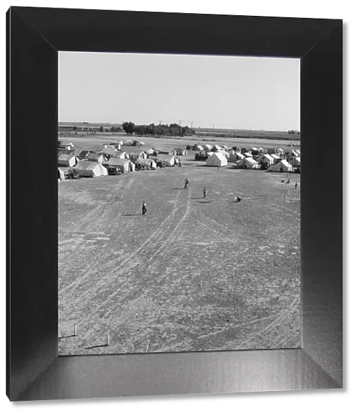 Farm Security Administration (FSA) migratory labor camp, Brawley, Imperial County, California, 1939. Creator: Dorothea Lange