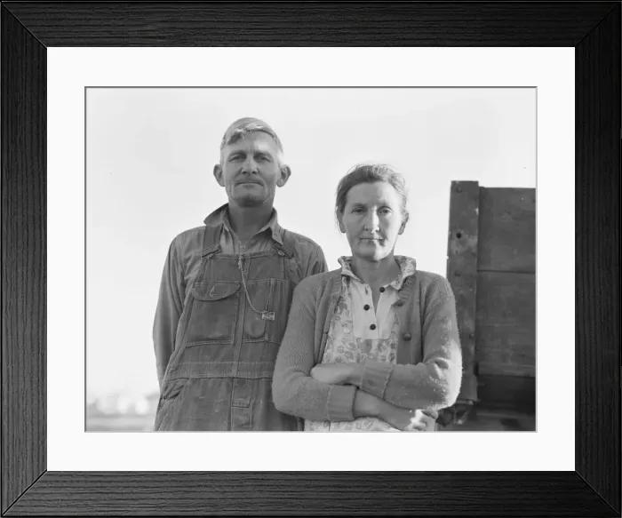 Framed Print : Migratory labor workers, Brawley, Imperial Valley, California, 1939. Creator: Dorothea Lange Framed Print : Migratory labor workers, Brawley, Imperial Valley, California, 1939. Creator: Dorothea Lange