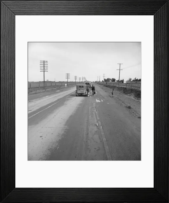 Framed Print : Passing motorist gives walking family of seven a lift to the next town, California, 1939. Creator: Dorothea Lange Framed Print : Passing motorist gives walking family of seven a lift to the next town, California, 1939. Creator: Dorothea Lange
