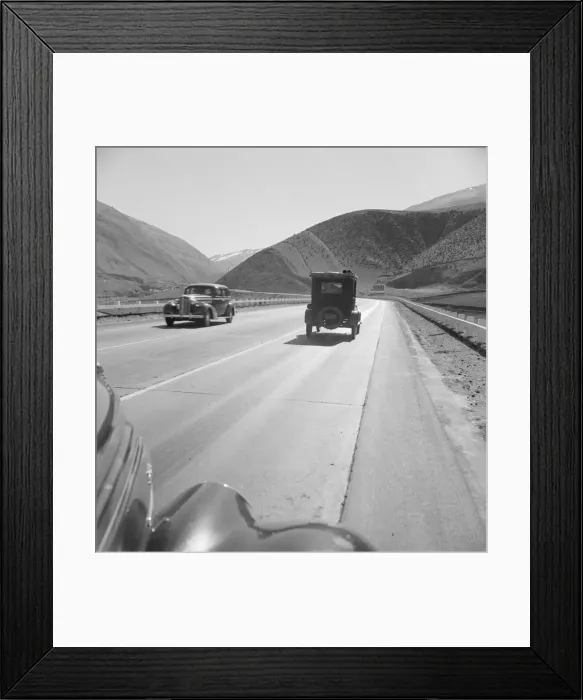 Framed Print : On U. S. 99. in Kern County on the Tehachapi Ridge, 1939. Creator: Dorothea Lange