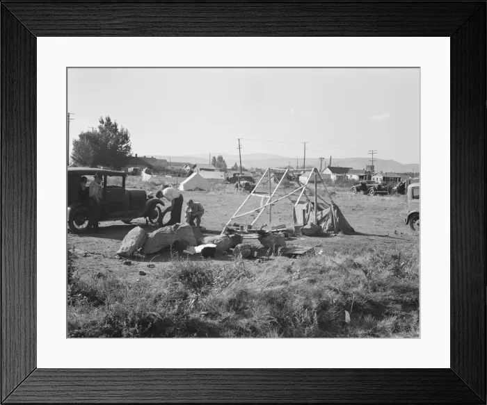 Framed Print : Squatter camp in potato town, Malin, Klamath County, Oregon, 1939. Creator: Dorothea Lange