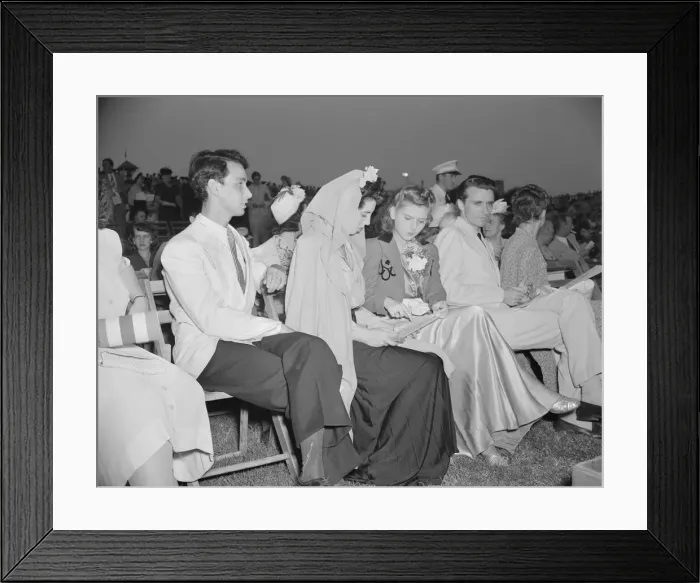 Framed Print : Russian war anniversary benefit at the Watergate, Washington, D. C. 1942. Creator: Gordon Parks