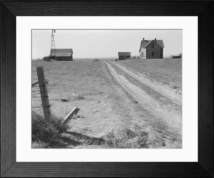 Framed Print : Abandoned farmhouse in Columbia Basin, one mile east of Quincy, Grant County, Washington, 1939. Creator: Dorothea Lange Framed Print : Abandoned farmhouse in Columbia Basin, one mile east of Quincy, Grant County, Washington, 1939. Creator: Dorothea Lange