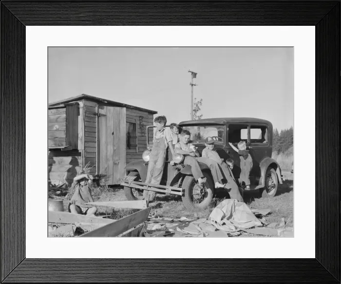 Framed Print : Bean pickers children came from Kansas, Nebraska... near West Stayton, Marion County, Oregon, 1939 Creator: Dorothea Lange Framed Print : Bean pickers children came from Kansas, Nebraska... near West Stayton, Marion County, Oregon, 1939 Creator: Dorothea Lange